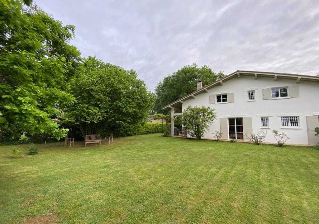 Photo of Outdoor in Saint-Sulpice-et-Cameyrac