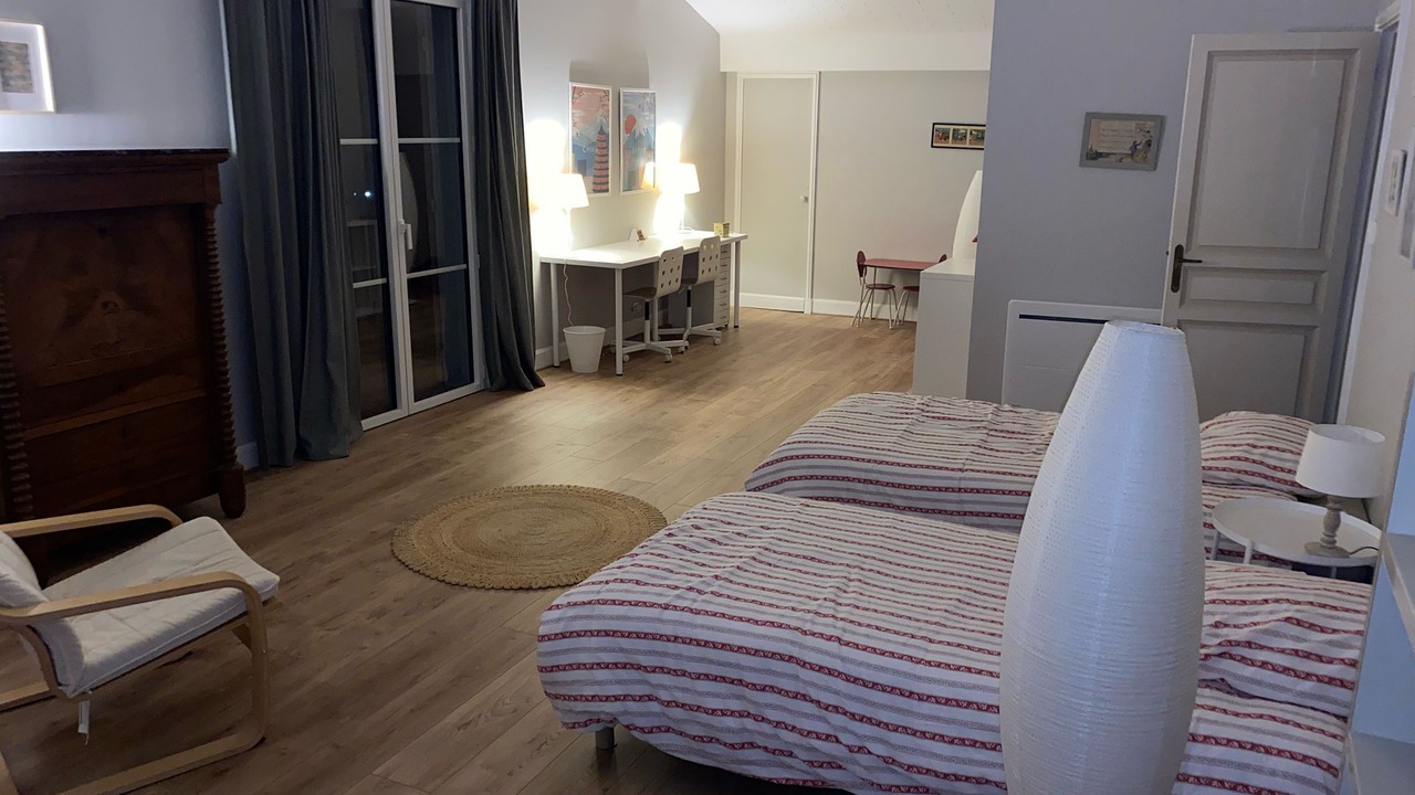 Photo of Bedroom in Saint-Sulpice-et-Cameyrac