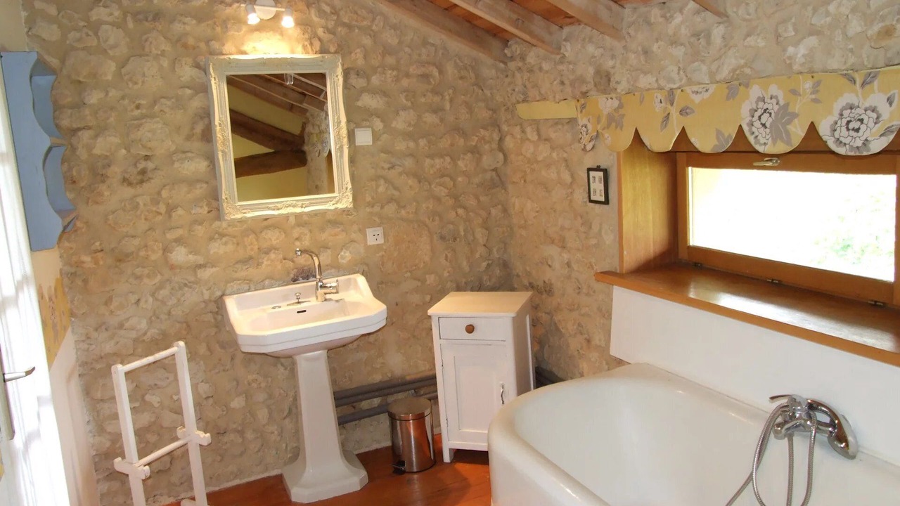 Photo of Bathroom in Les Essards