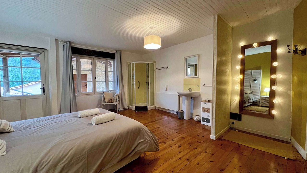 Photo of Bedroom in Mauzac-et-Grand-Castang