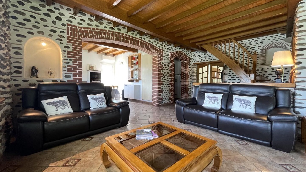 Photo of Livingroom in Lasclaveries
