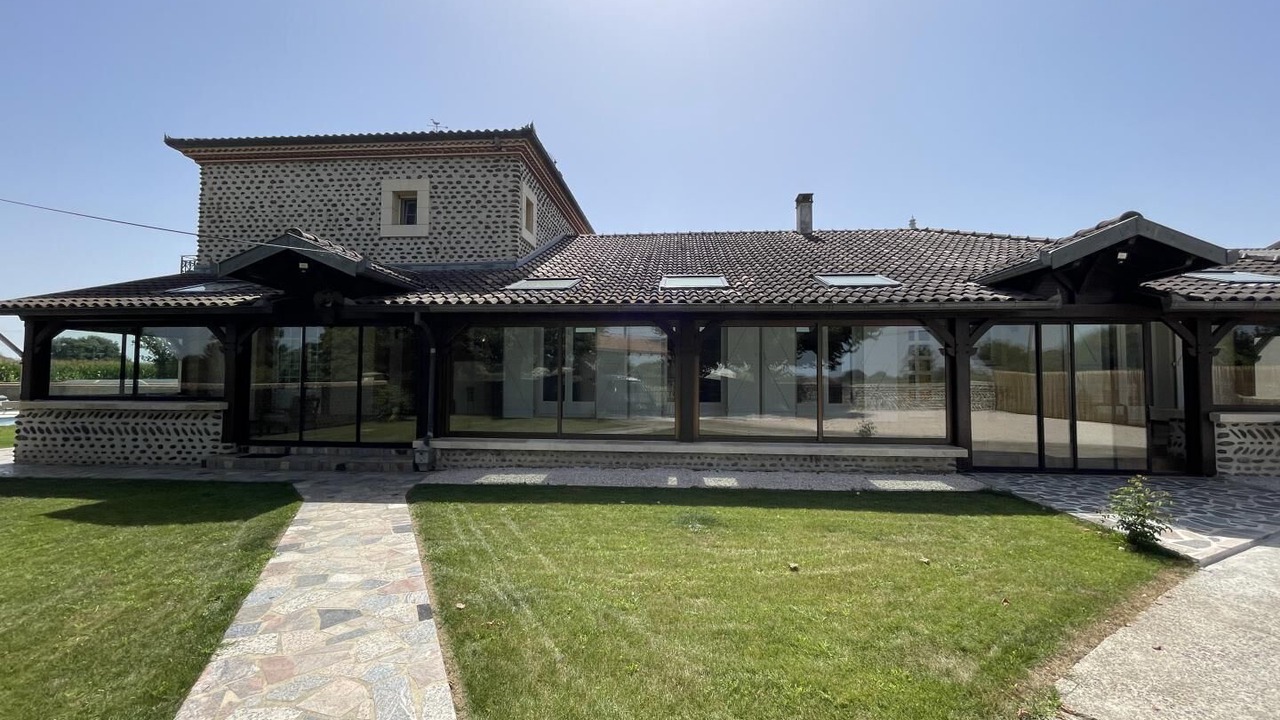 Photo of Outdoor in Lasclaveries