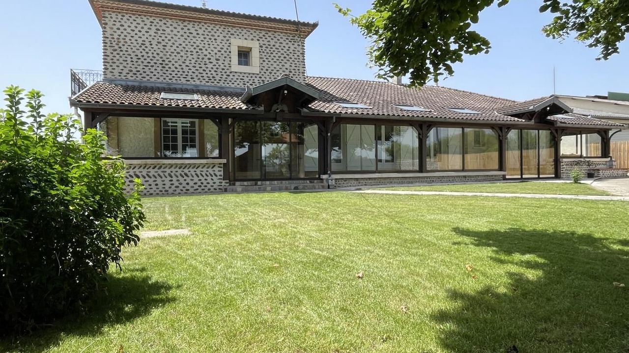 Photo of Outdoor in Lasclaveries