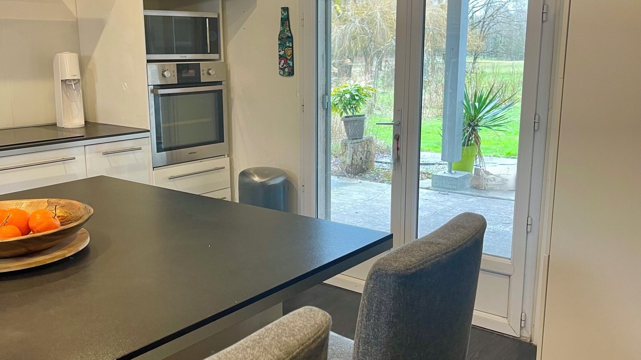 Photo of Kitchen in Saint-Vivien-de-Blaye