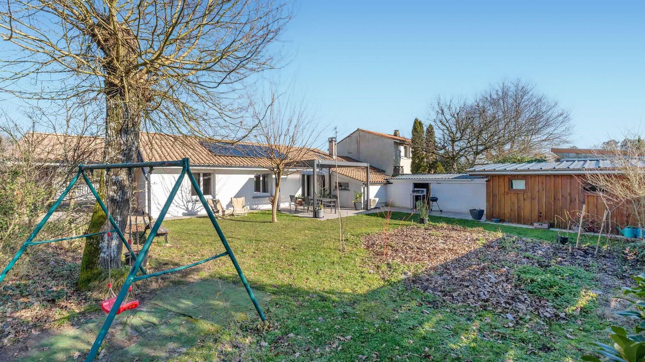 Photo of Others in Merignac