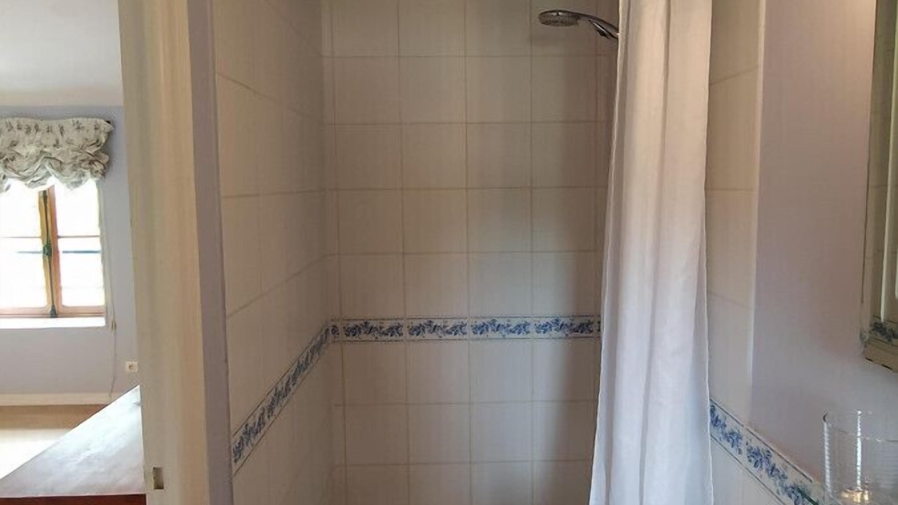 Photo of Bathroom in Montboyer