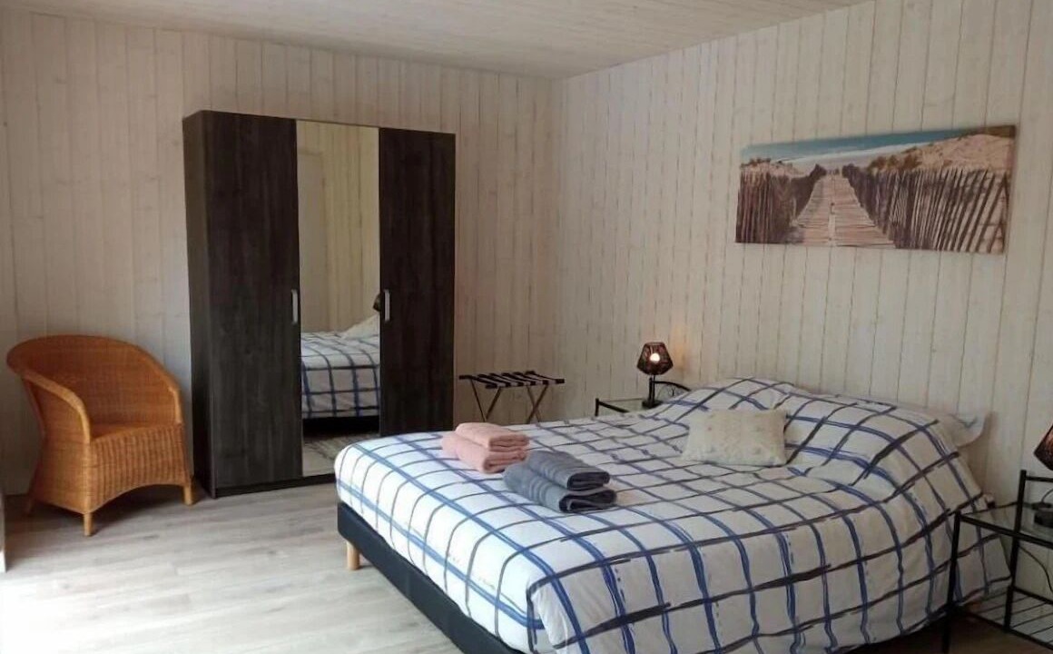 Photo of Bedroom in Grayan-Et-L'Hopital