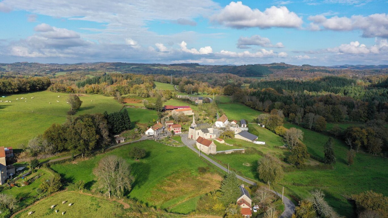 Photo of Outdoor in Saint-Pardoux-d'Arnet