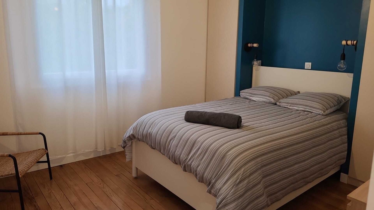 Photo of Bedroom in Cenon
