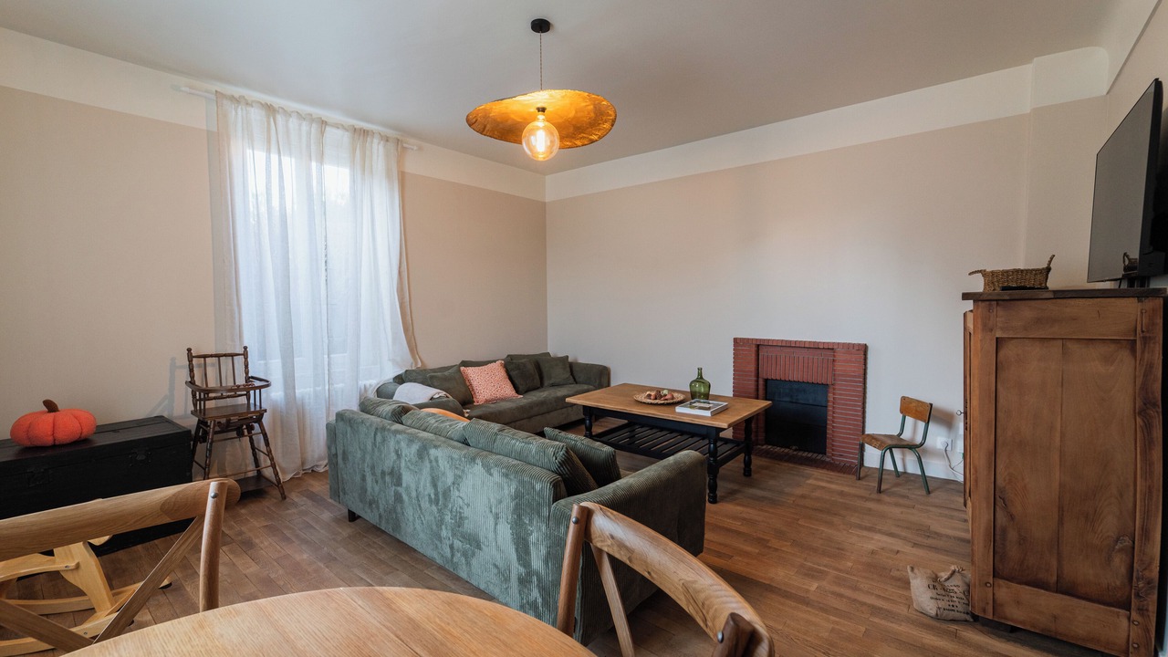 Photo of Livingroom in Chasseneuil-du-Poitou