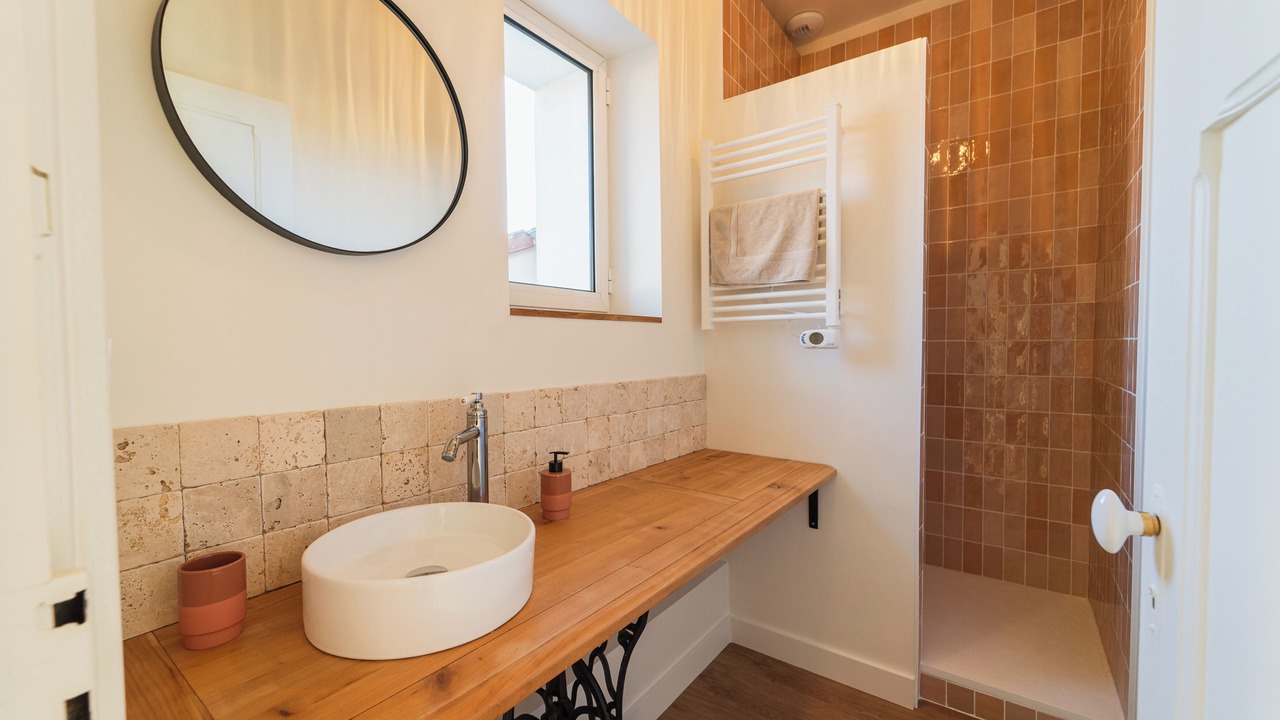 Photo of Bathroom in Chasseneuil-du-Poitou