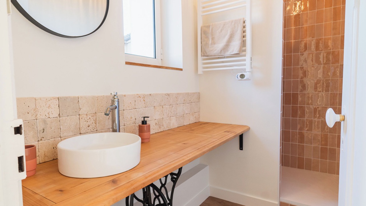 Photo of Bathroom in Chasseneuil-du-Poitou