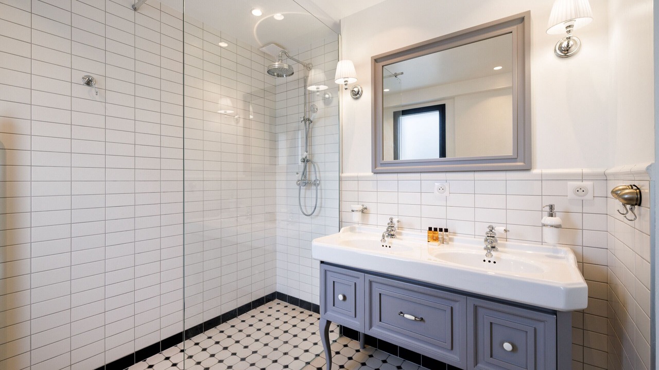 Photo of Bathroom in Behobie