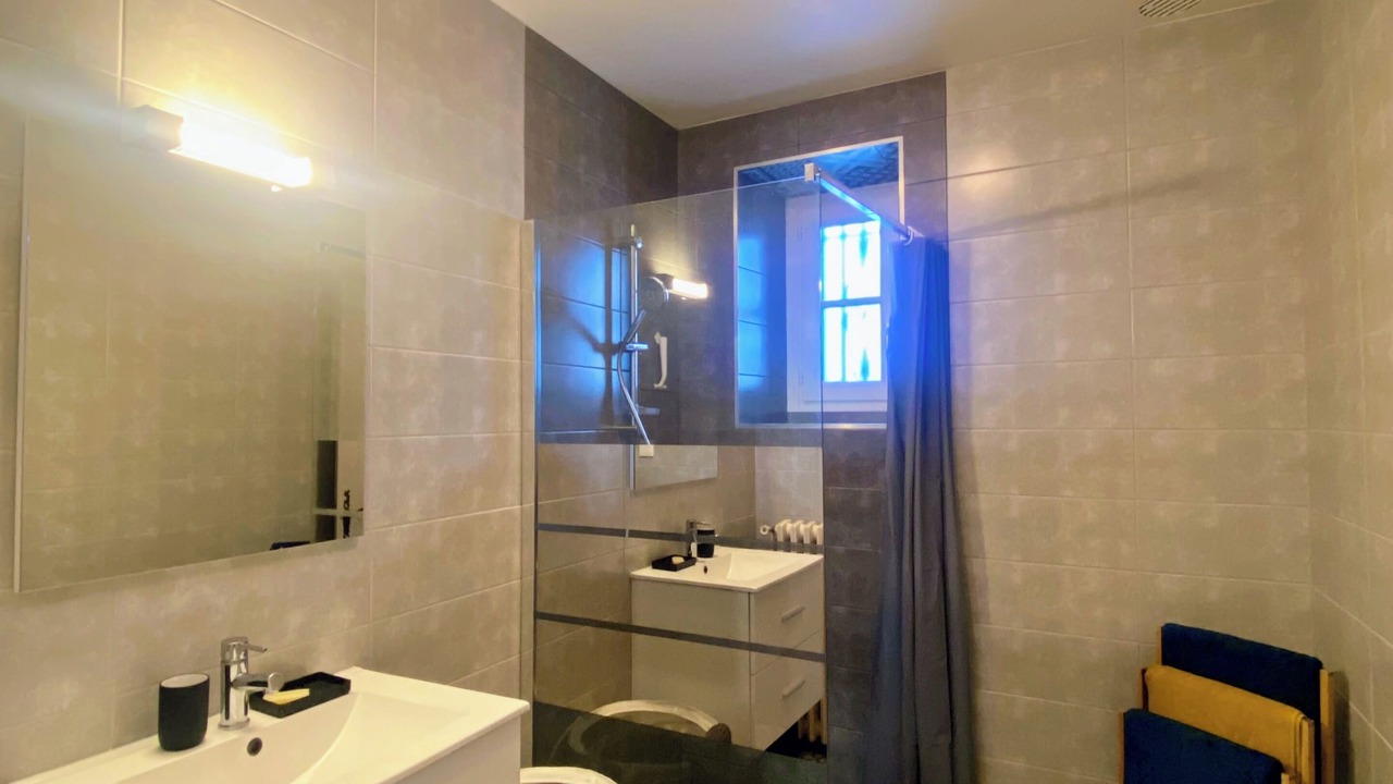 Photo of Bathroom in Oloron-Sainte-Marie