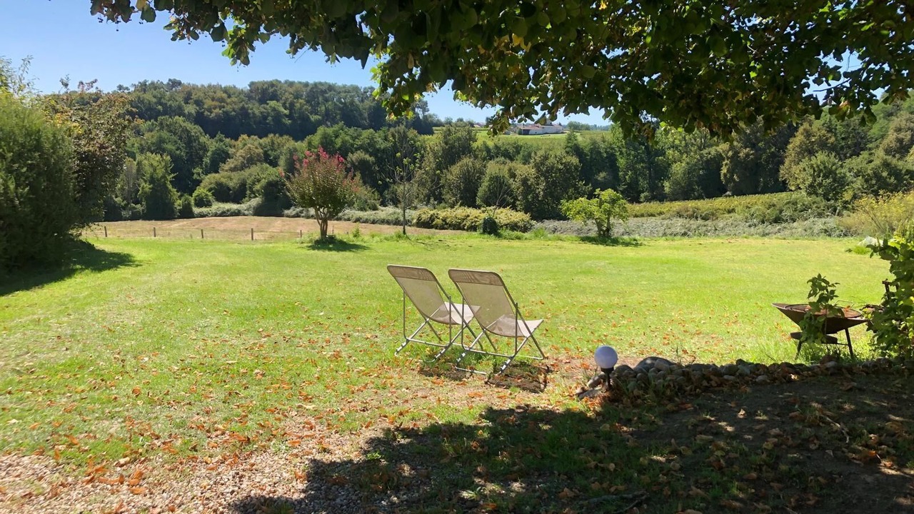 Photo of Outdoor in Mombrier