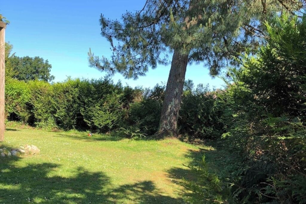 Photo of Outdoor in Mombrier