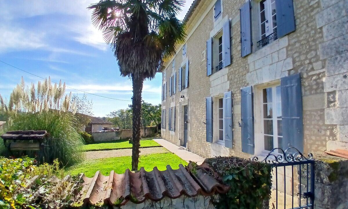 Photo of Others in Montboyer