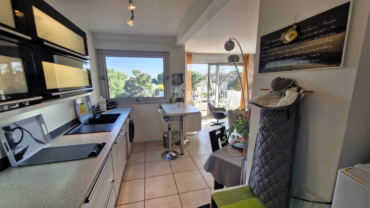 Photo of Kitchen in Saint-Palais-sur-Mer