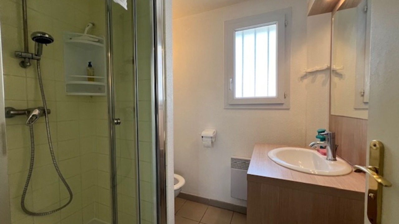 Photo of Bathroom in Le Chateau-d'Oleron