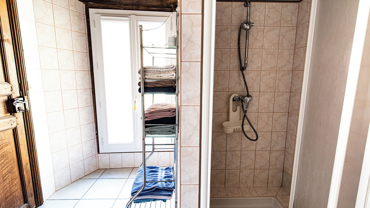 Photo of Bathroom in Saint-Michel-de-Montaigne