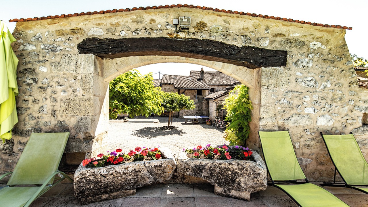 Photo of Outdoor in Saint-Michel-de-Montaigne