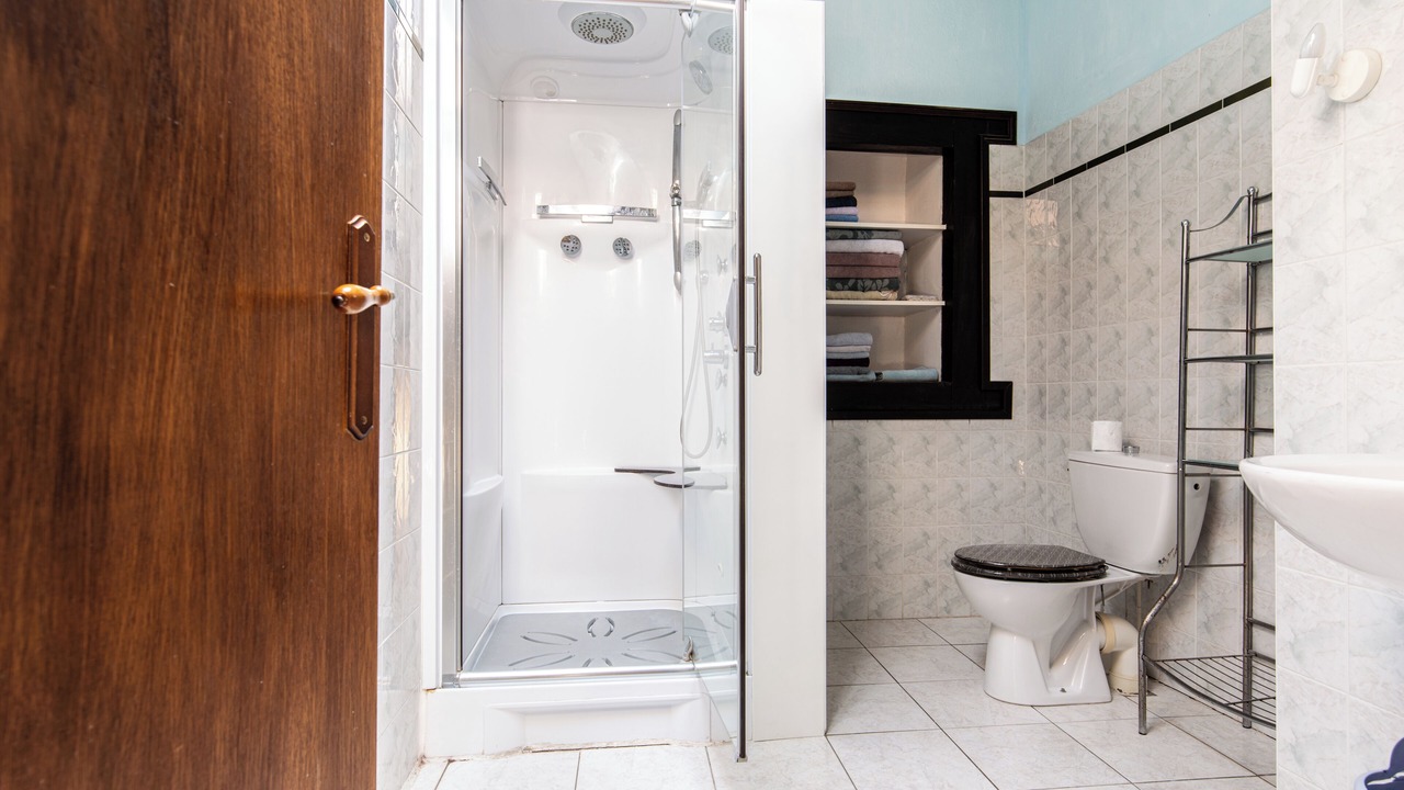 Photo of Bathroom in Saint-Michel-de-Montaigne