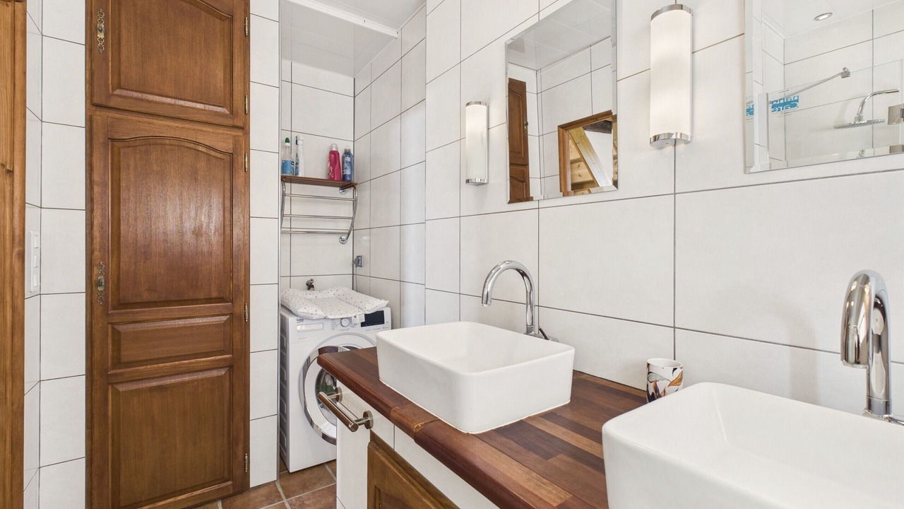 Photo of Bathroom in Gabillou