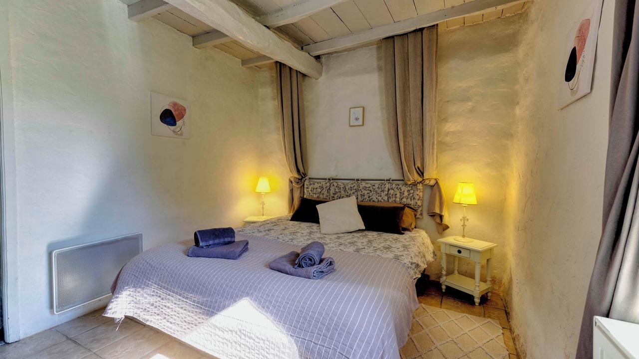 Photo of Bedroom in Saint-Sauveur
