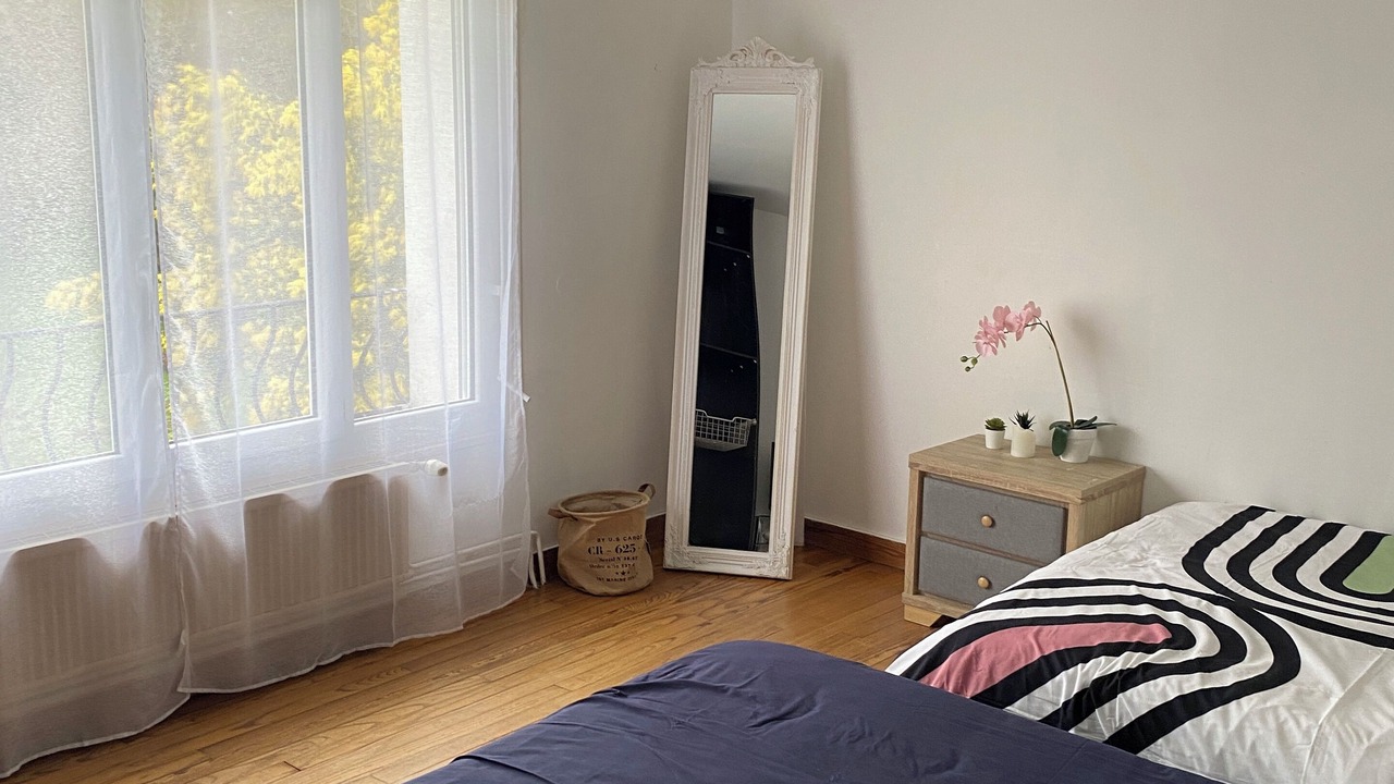 Photo of Bedroom in Etauliers