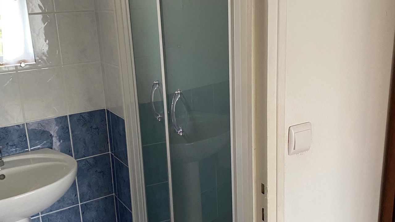 Photo of Bathroom in Etauliers