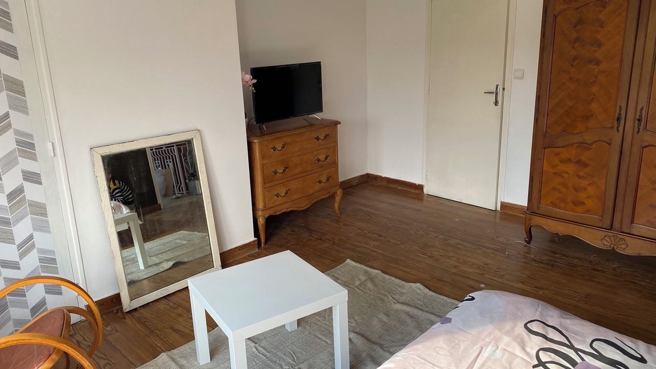 Photo of Bedroom in Etauliers