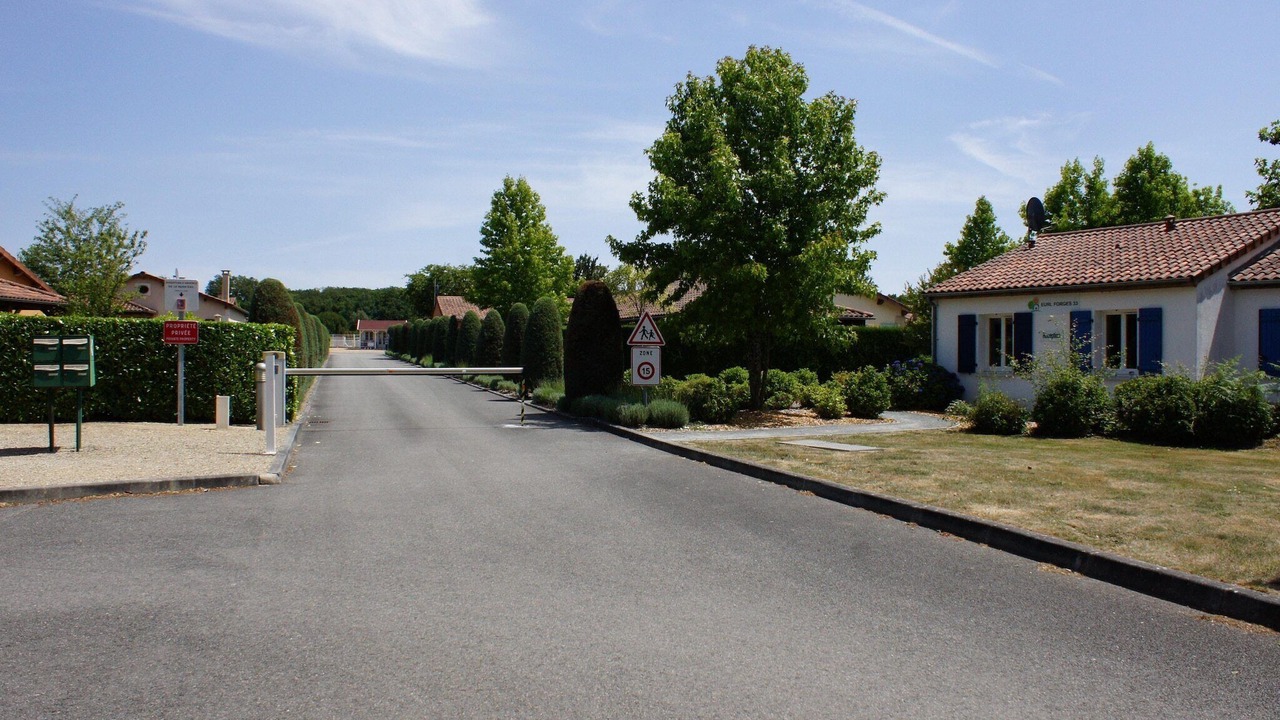 Photo of Others in Bagnault