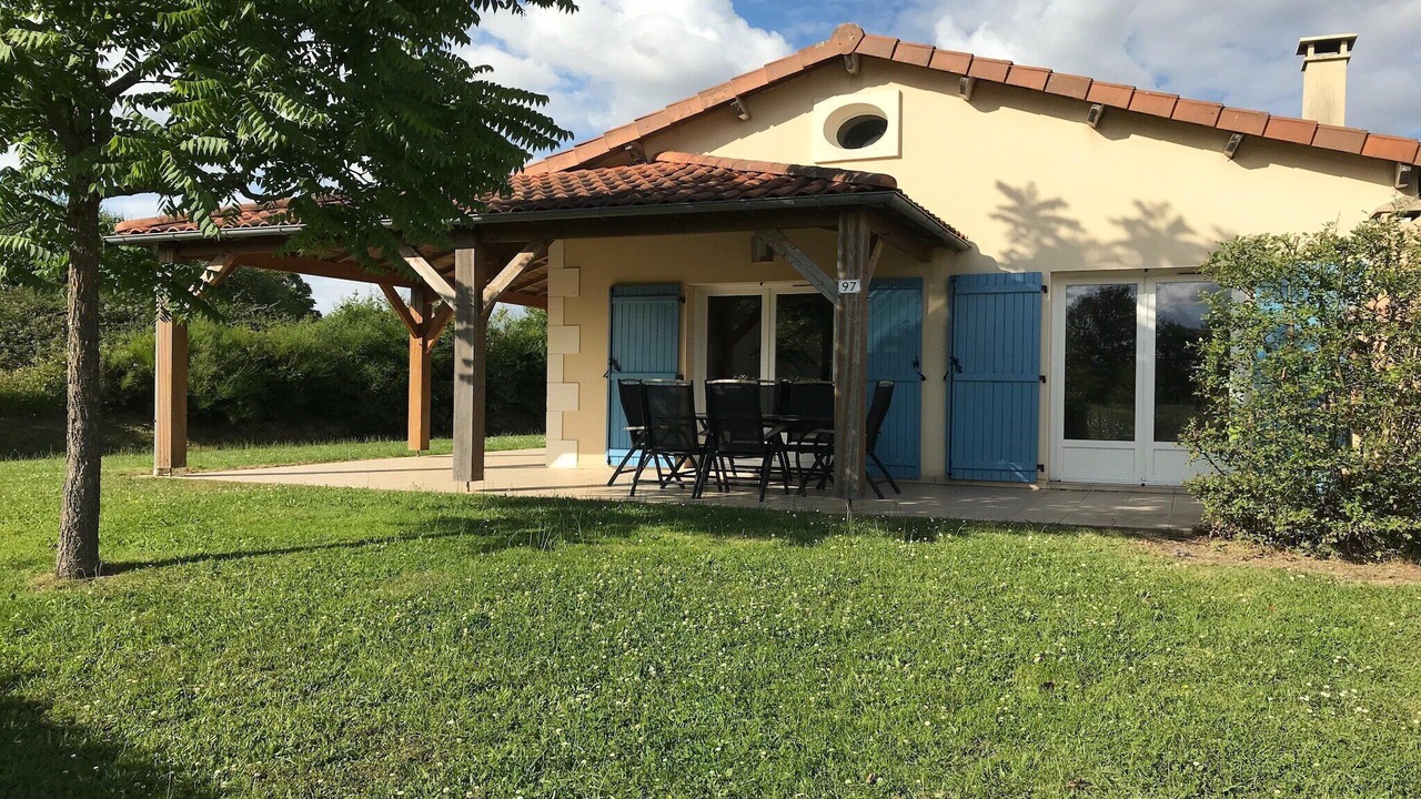 Photo of Outdoor in Vasles