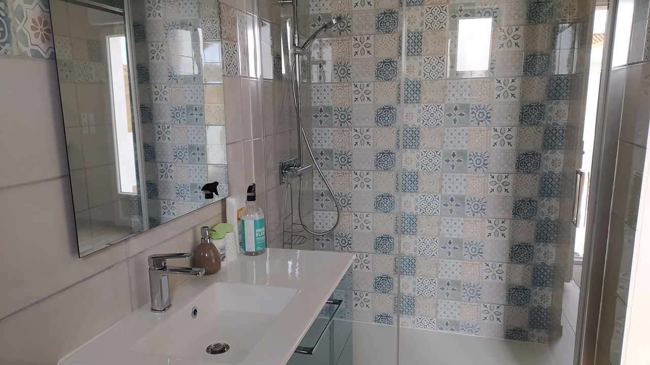 Photo of Bathroom in Cheray