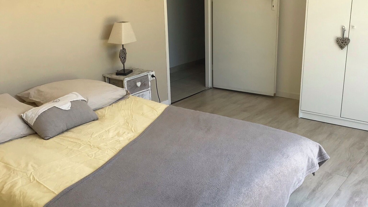Photo of Bedroom in Saint-Aubin-de-Branne