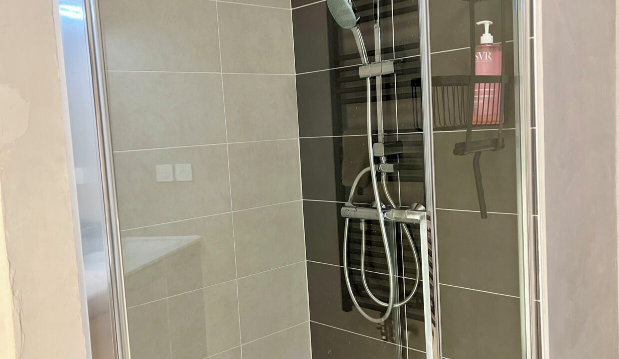 Photo of Bathroom in La Rochelle