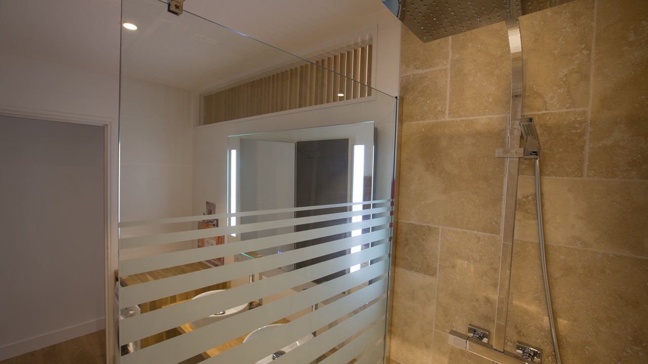Photo of Bathroom in La Rochelle City Centre