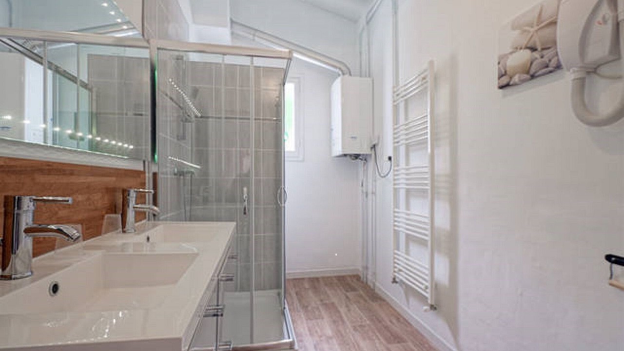 Photo of Bathroom in Ciboure