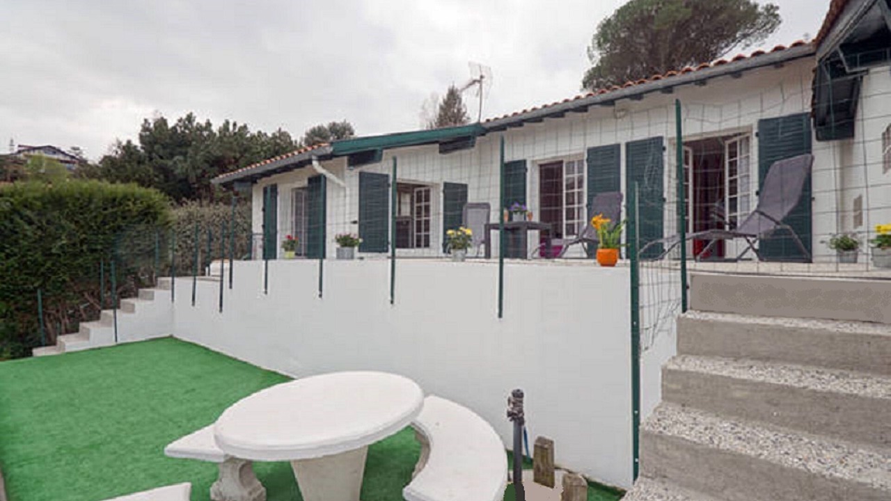 Photo of Patio Balcony in Ciboure
