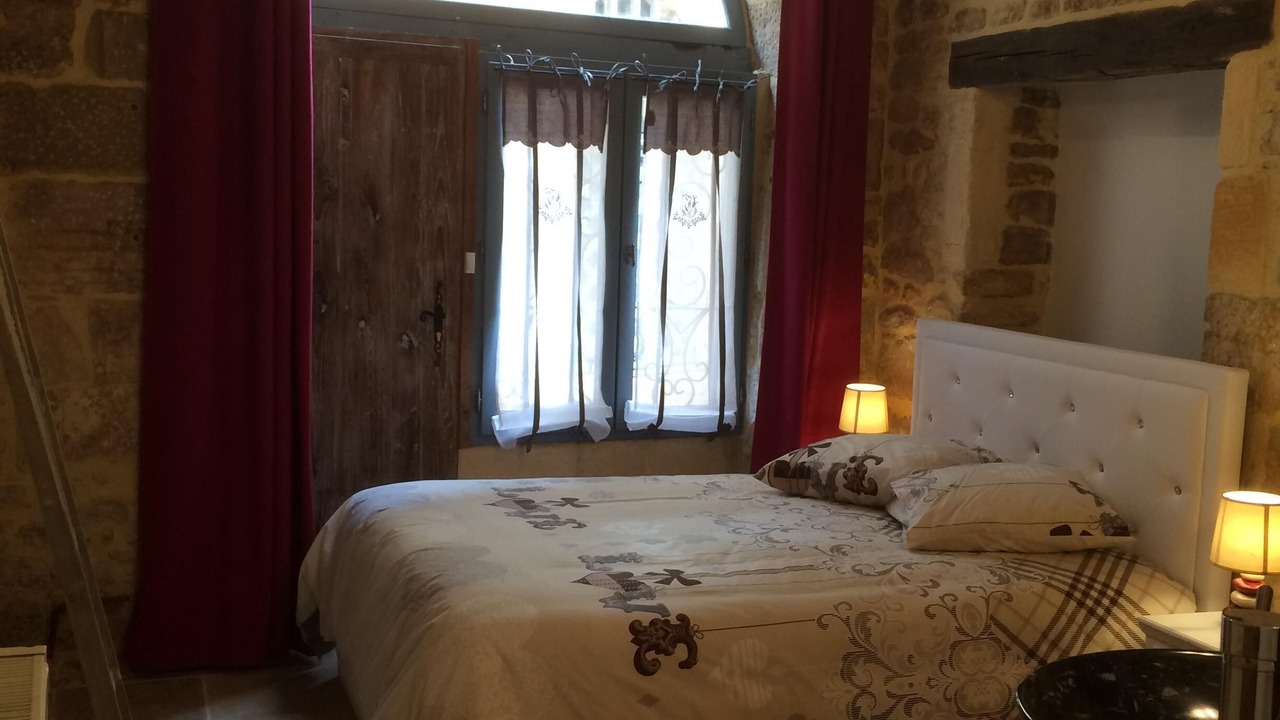 Photo of Bedroom in Sarlat-la-Caneda Historic Center