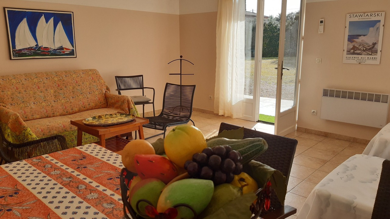 Photo of Livingroom in Plage de la Garonnette