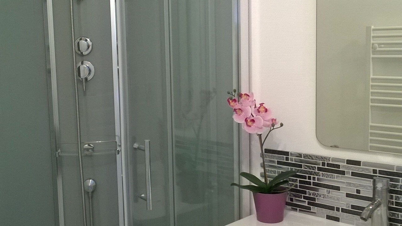 Photo of Bathroom in Saint-Medard-en-Jalles