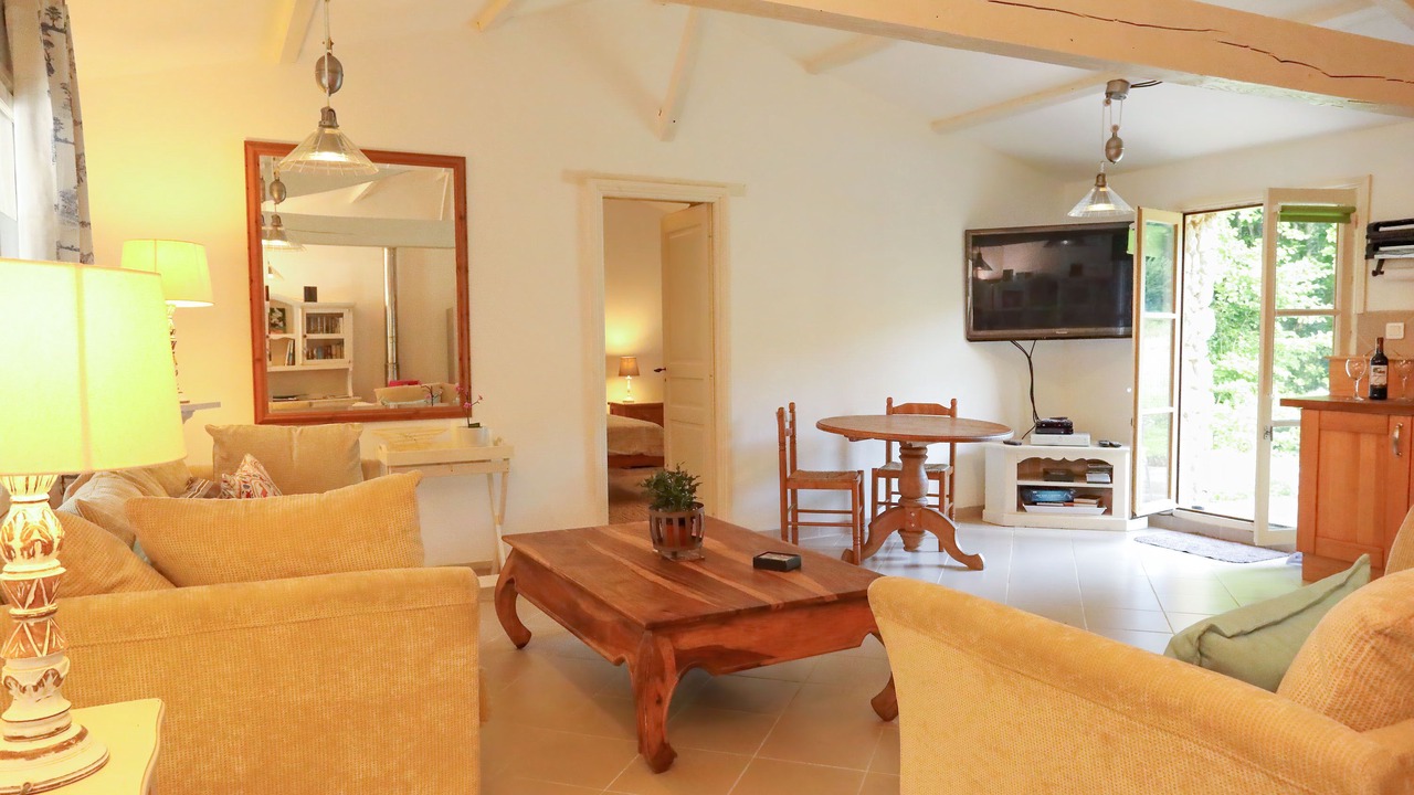 Photo of Bedroom in Saint-Martin-des-Combes