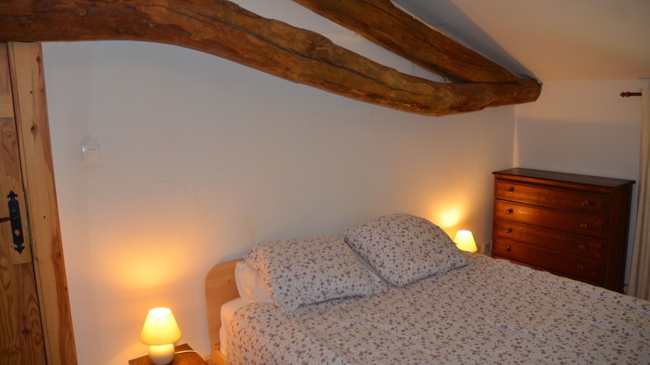 Photo of Bedroom in Saint-Aulaye-Puymangou