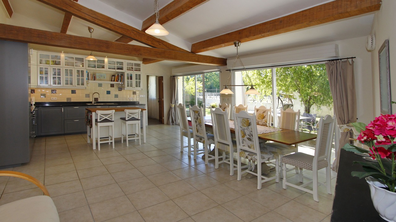 Photo of Outdoor in Cherac