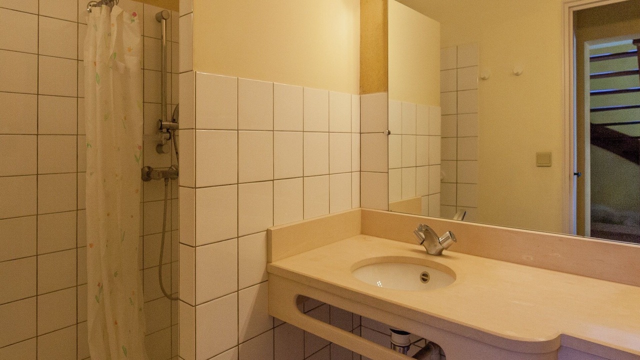 Photo of Bathroom in Saint-Georges-de-Montclard