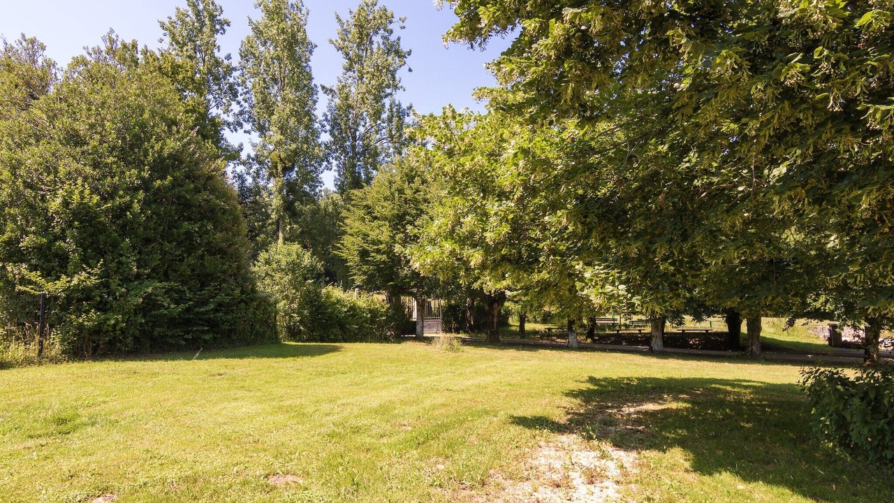 Photo of Others in Chalais