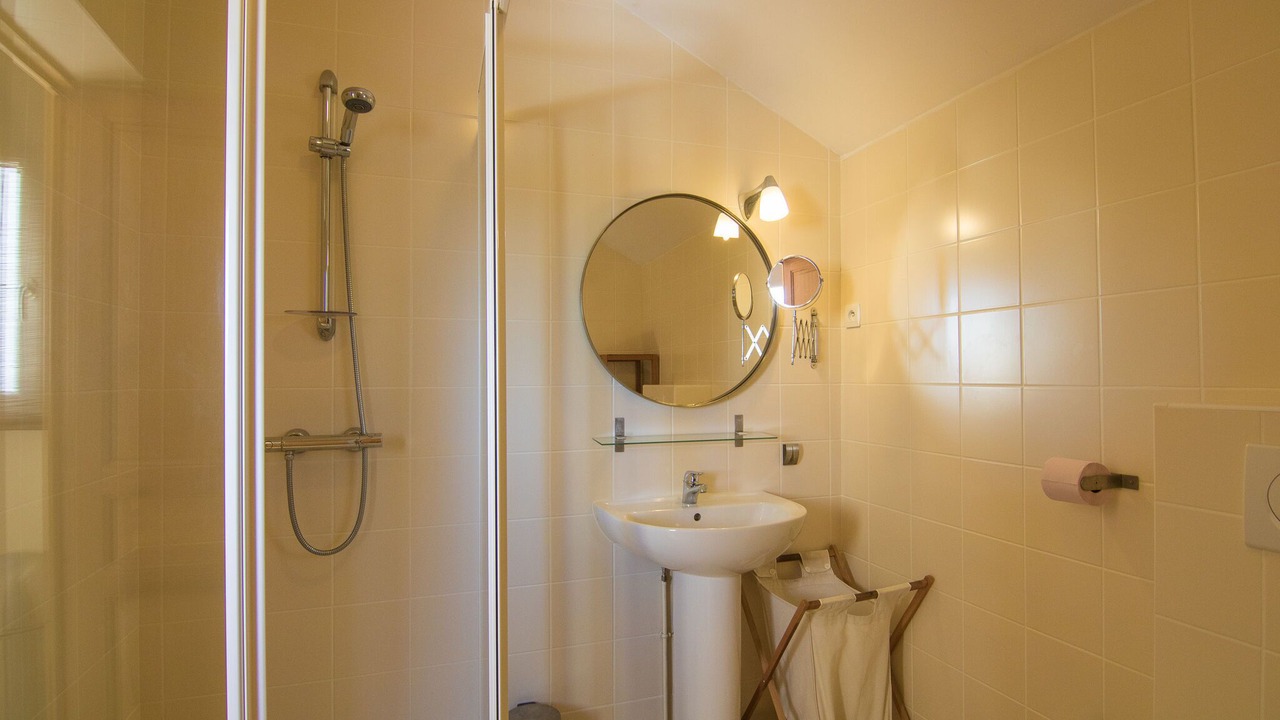 Photo of Bathroom in Rouzede