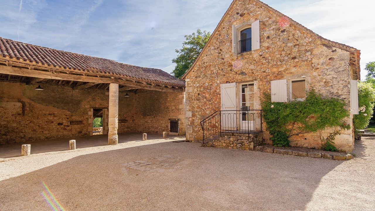 Photo of Outdoor in Saint-Georges-de-Montclard