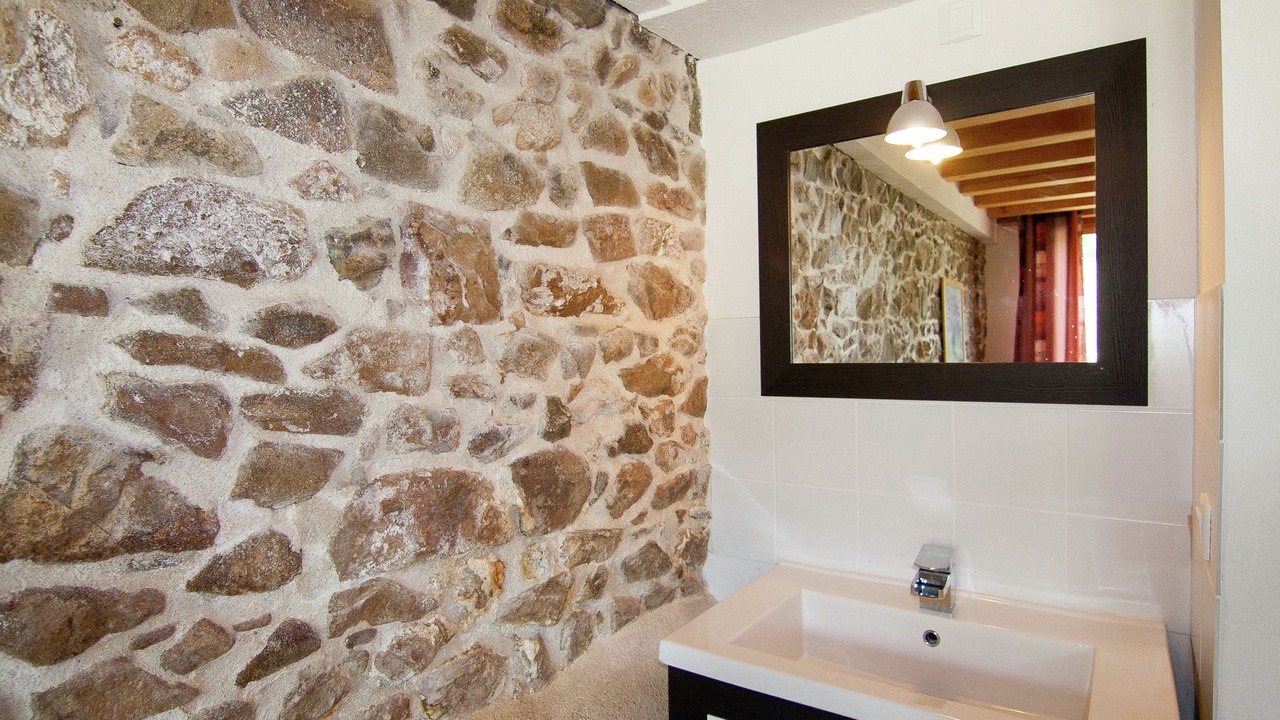 Photo of Bathroom in Roussines